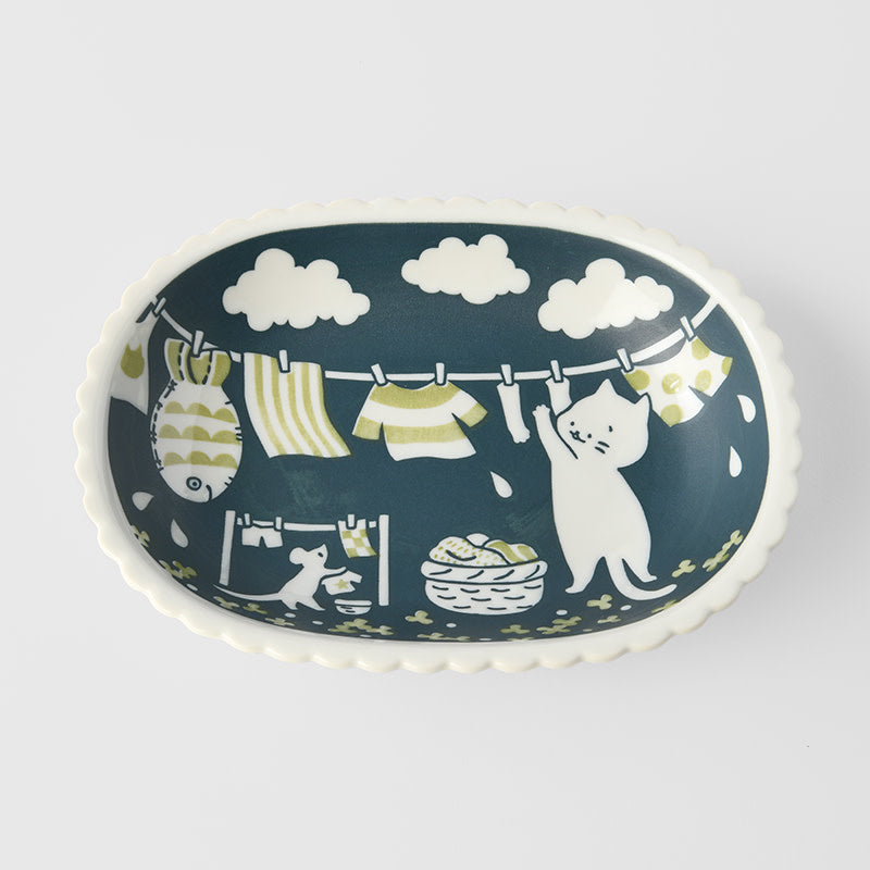 Bowl Oval 22.8cm Cat Clothes V637-C2933