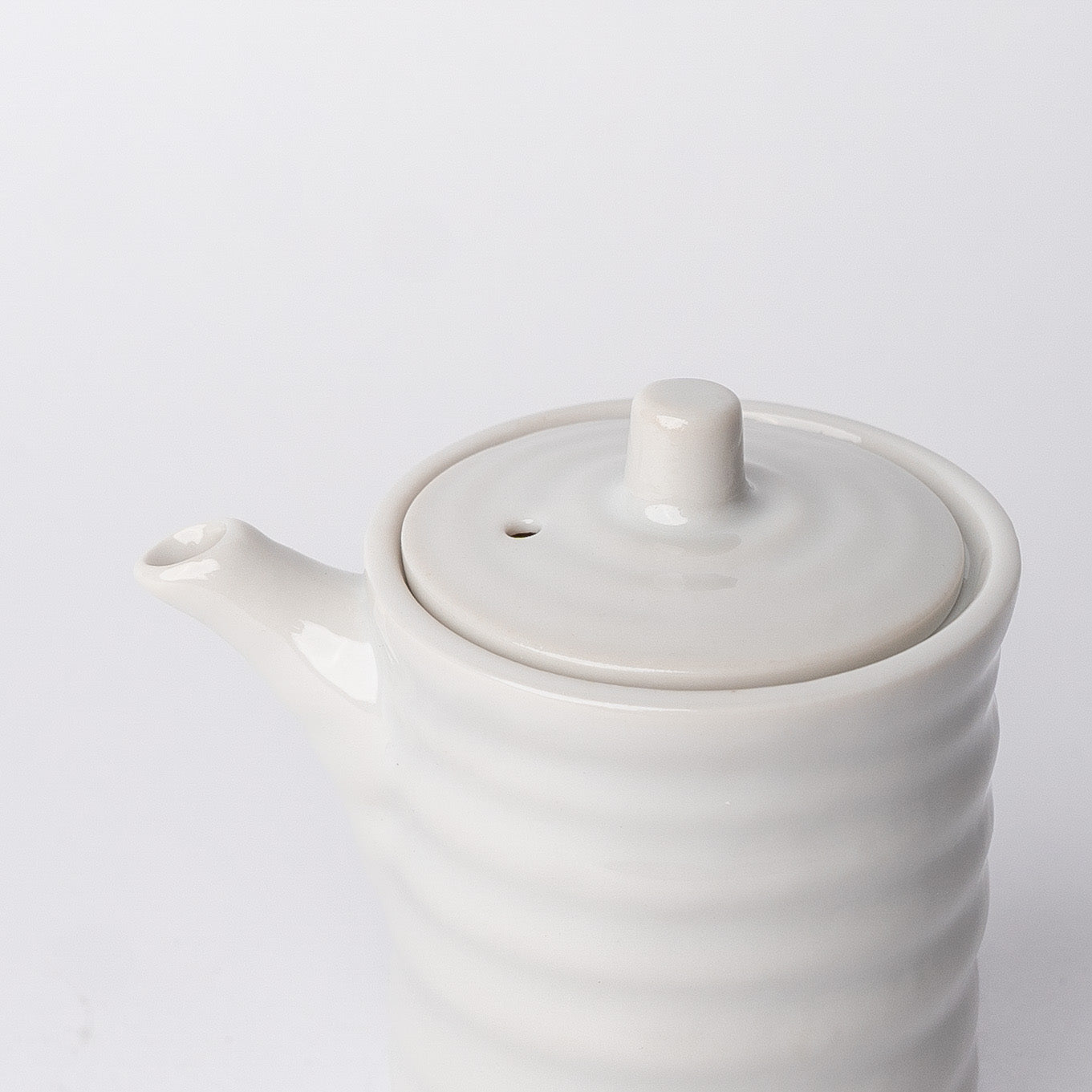 Soy Pot Ribbed 170ml White Glaze V637-C3155