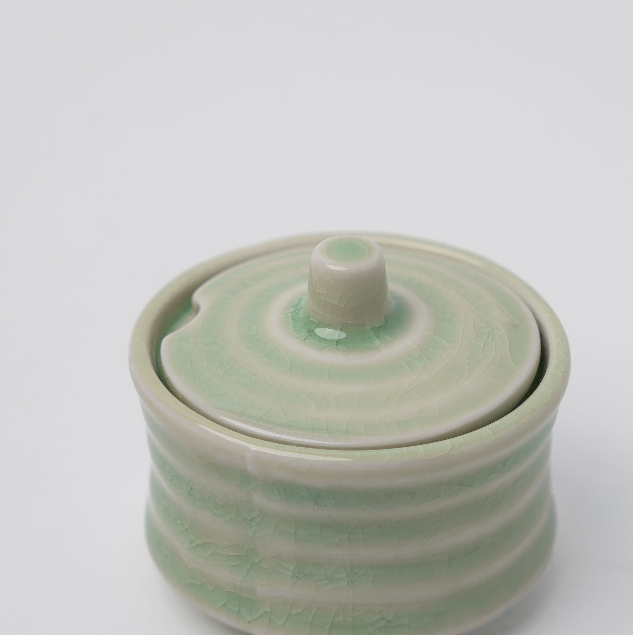 Sugar Pot 5.3cm Ribbed Celadon Glaze V637-C3157