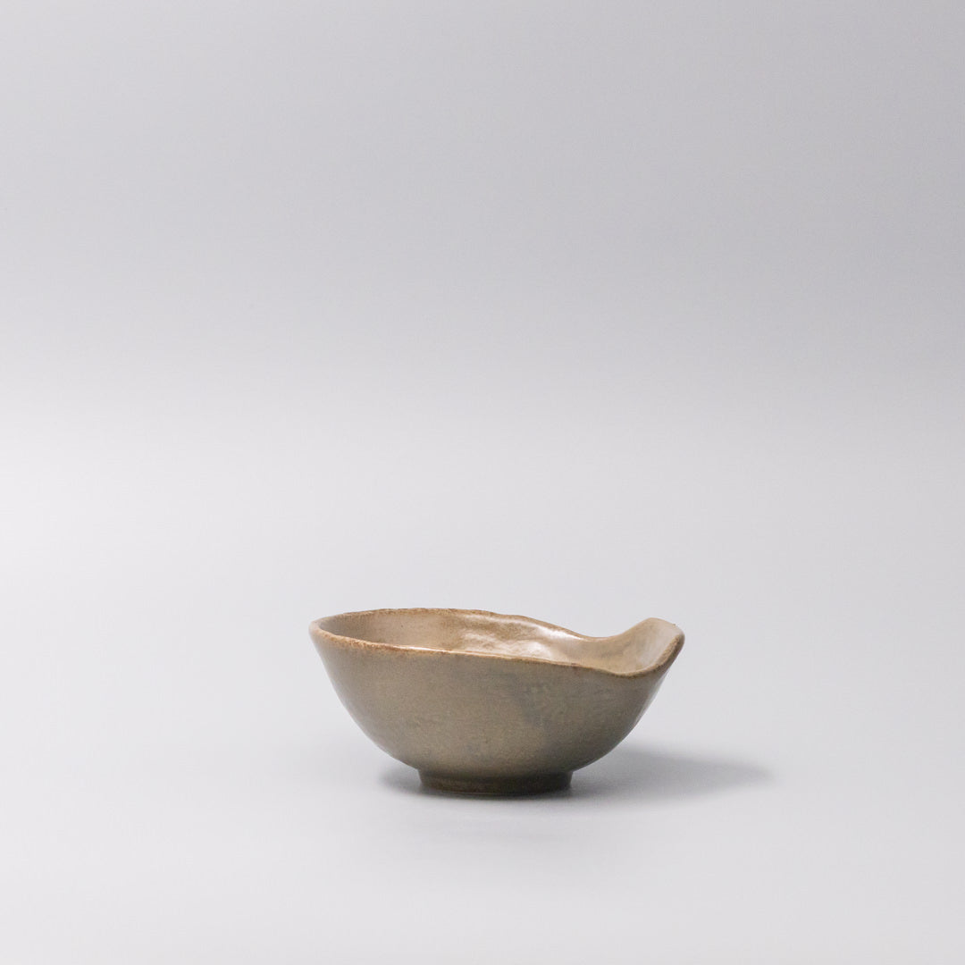 Bowl with Handle 13cm Hazel Glaze V637-C3633