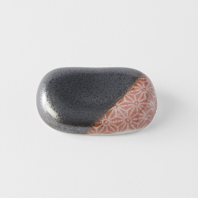 Chopsticks Rest Pebble Black Orange V637-C4098