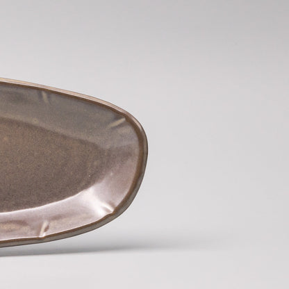 Organic Triangular Plate 27cm V637-C4163
