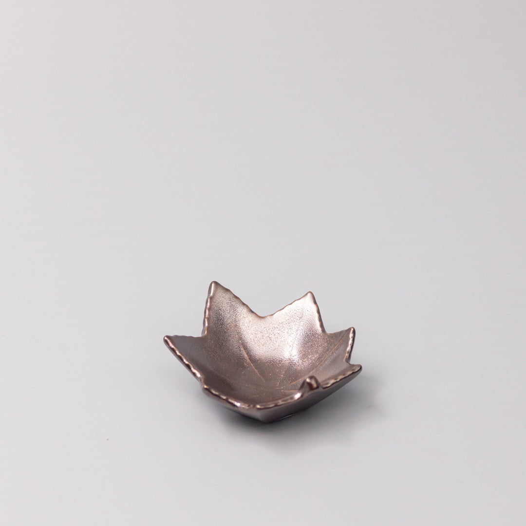 Sauce Dish Maple Leaf 6cm Metallic Lustre Glaze V637-C5200