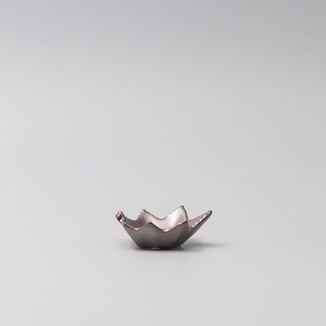 Sauce Dish Maple Leaf 6cm Metallic Lustre Glaze V637-C5200