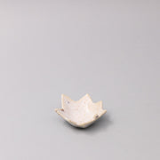 Sauce Dish Maple Leaf 6cm Ivory Fleck V637-C5201
