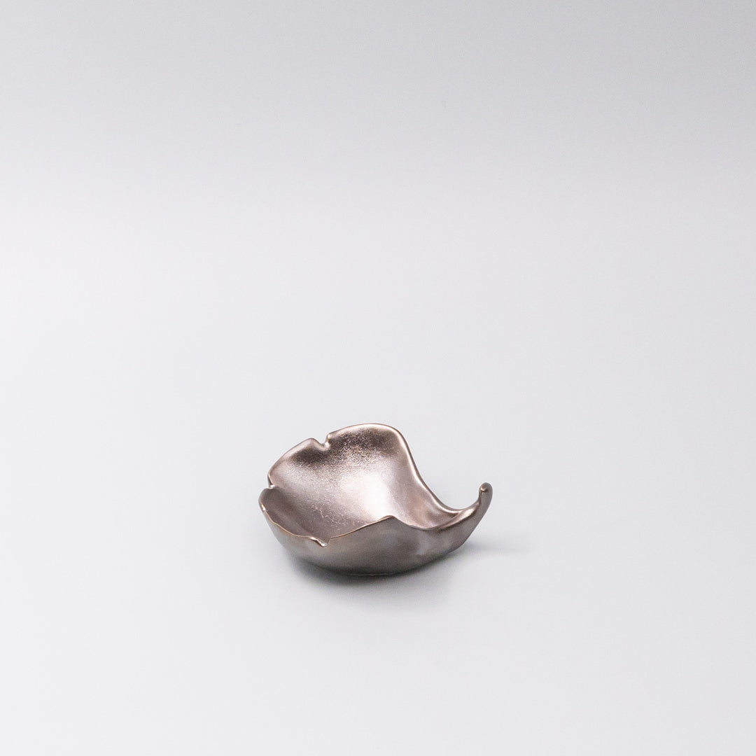 Gingko Leaf Sauce Dish 30ml Metallic Lustre Glaze V637-C5204