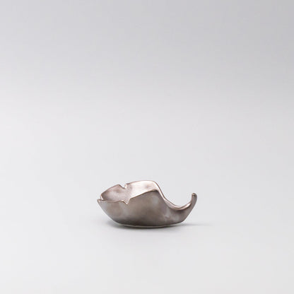 Gingko Leaf Sauce Dish 30ml Metallic Lustre Glaze V637-C5204