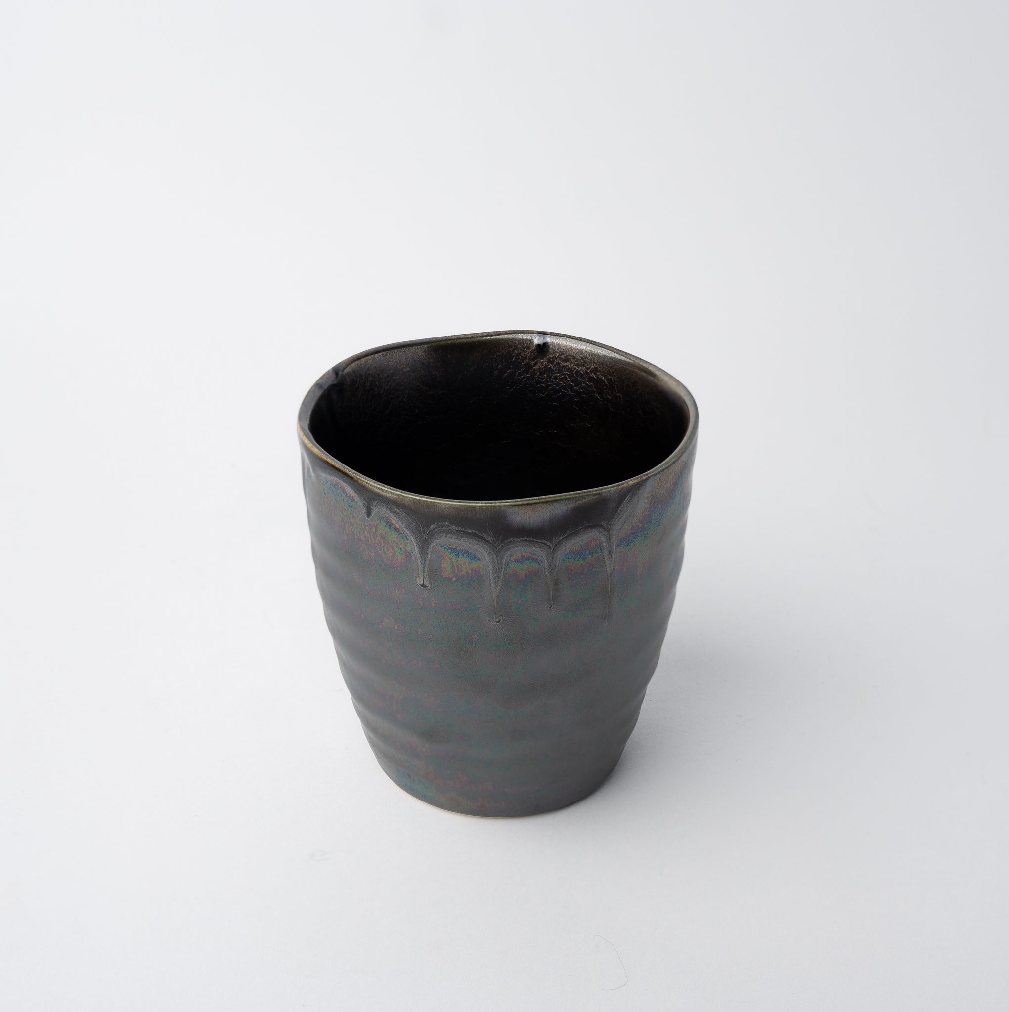 Sushi Mug 325ml Metallic Black Drip Glaze V637-C5354