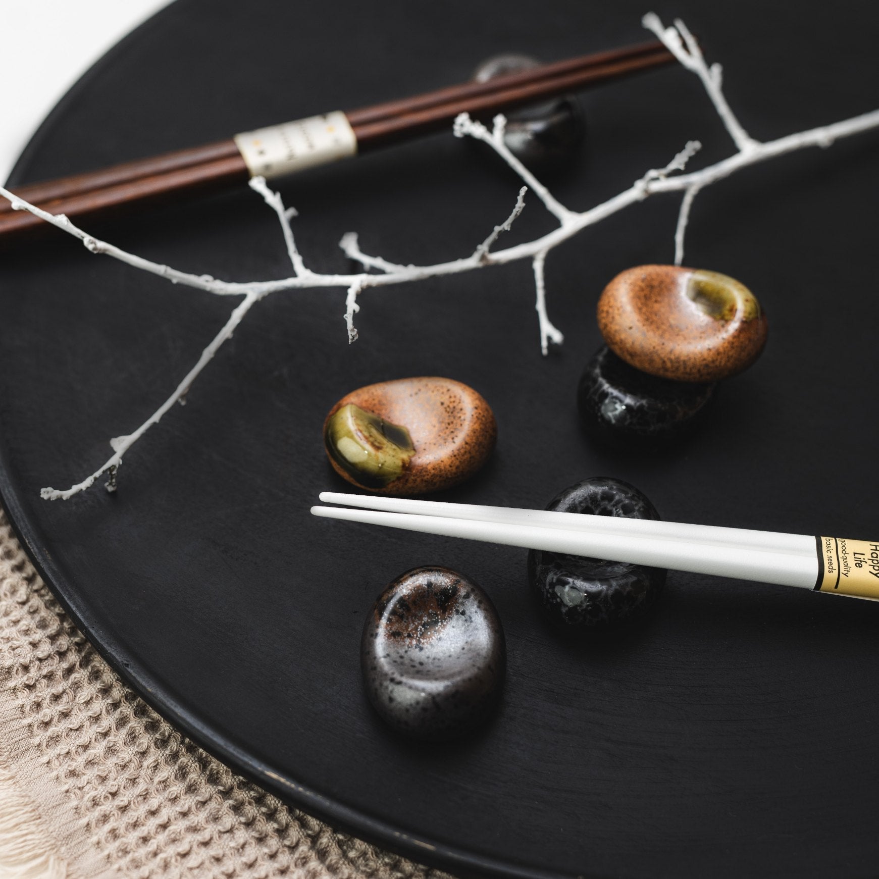 Chopstick Rest Pebble Matt Black Glaze V637-C6147