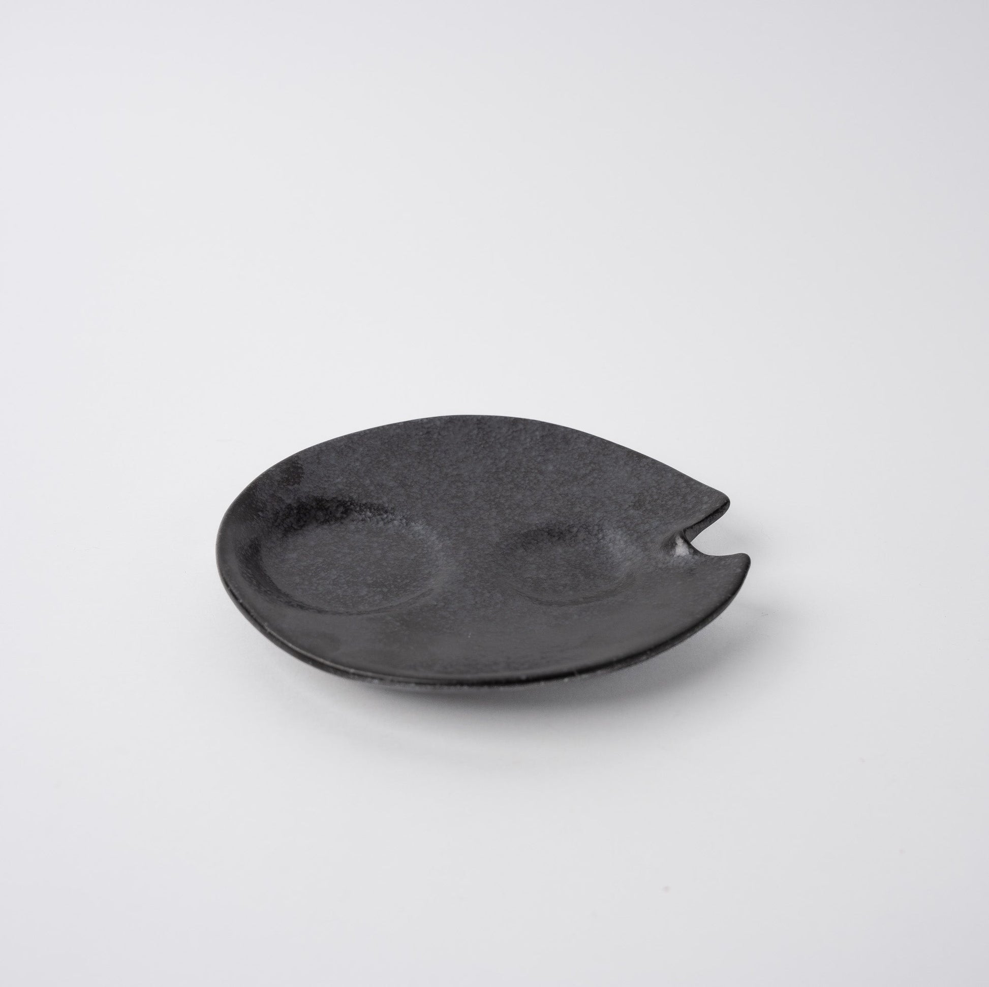 Plate Dimpled 15cm Craft Black Glaze V637-C6923