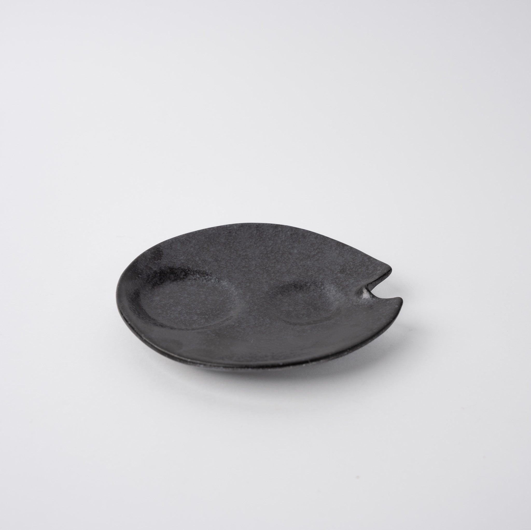 Plate Dimpled 15cm Craft Black Glaze V637-C6923