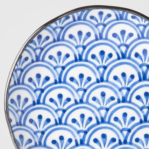 Tapas Plate 16.5cm Petal Crest Design V637-C7203C
