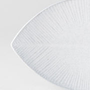 Plate Oval 13.5cm Snow Leaf Glaze V637-C7617