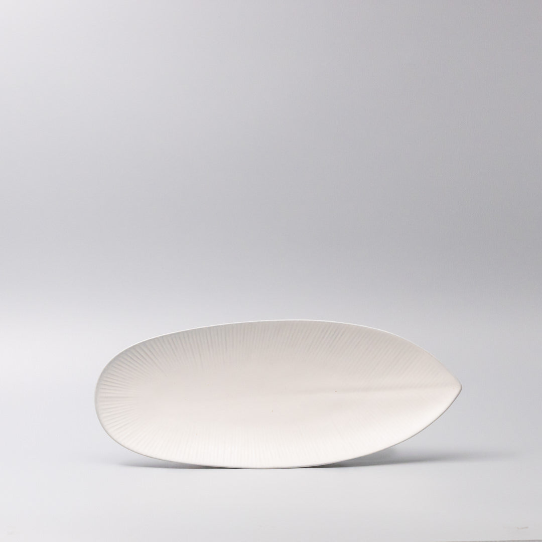 Plate Oval 31.5cm Snow Leaf Glaze V637-C7619