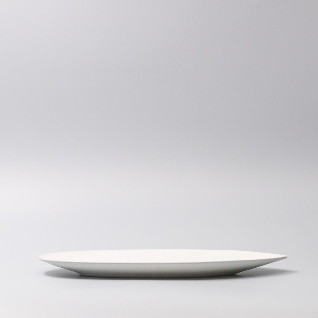 Plate Oval 31.5cm Snow Leaf Glaze V637-C7619