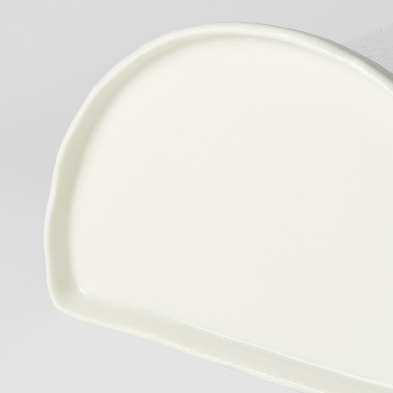 Half Moon Plate 21cm Ivory White Glaze V637-C7626