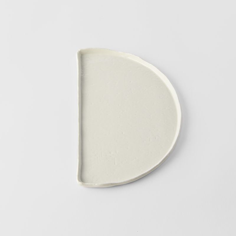 Half Moon Plate 27cm Ivory White Glaze V637-C7627