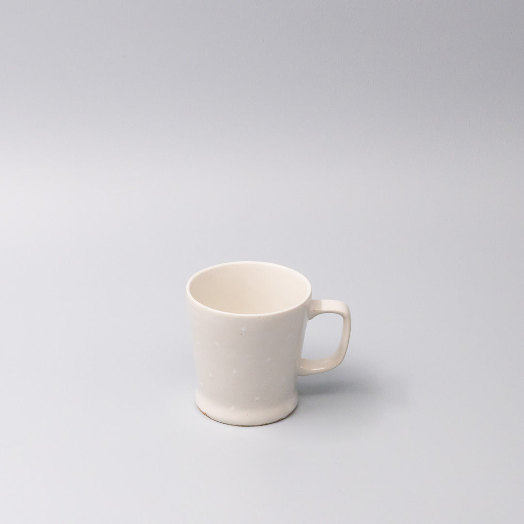 Mug 8.5cm White Dot Glaze V637-C7782