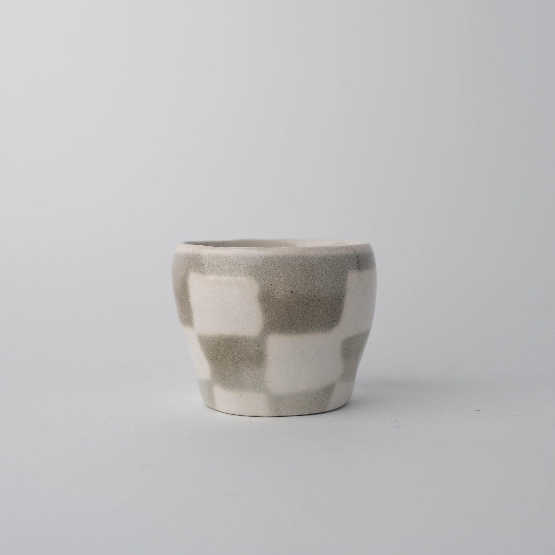 Cup 8cm 160ml Cream Grey Check Design V637-C7787