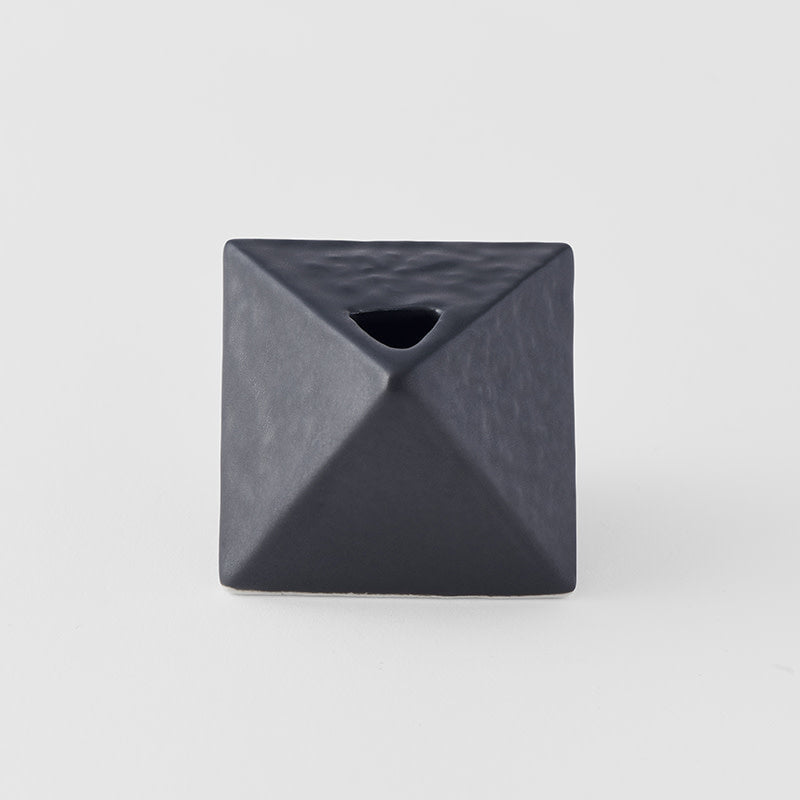 Vase Triangular 130ml Matte Black Glaze V637-C7917