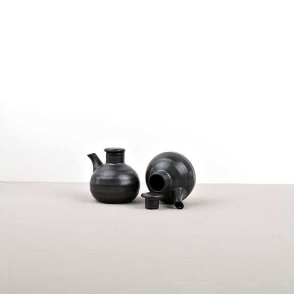 Soy Pot Minoyaki Porcelain 110ml Matte Black Glaze V637-C9009