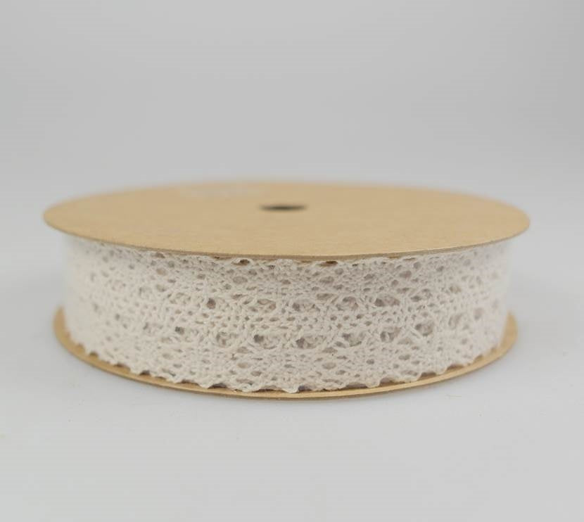bulk 48 3m Cotton Lace Ribbon 28mm w Assort Display Box V637-CRA23632