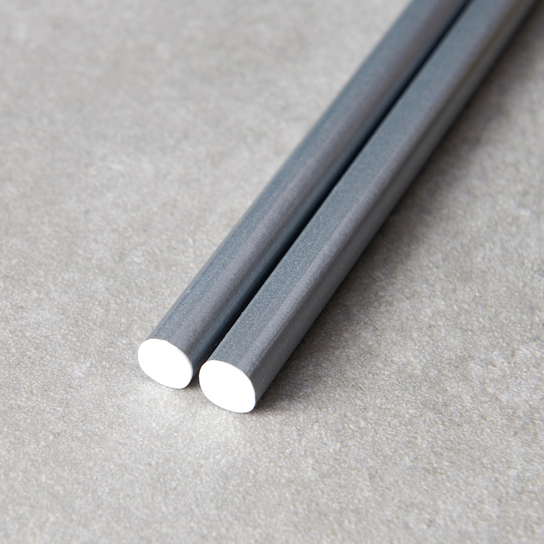 Chopsticks Lacquered Silver & White V637-L0301