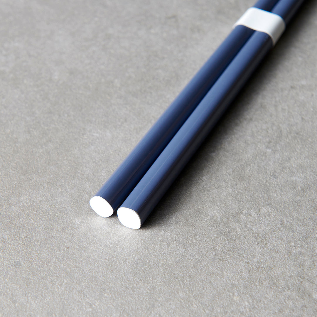 Chopsticks Lacquered Navy & White V637-L0302