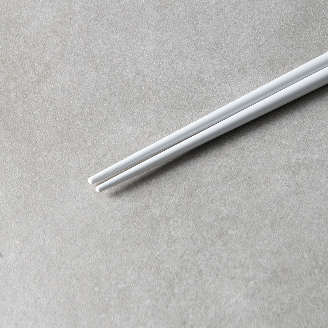 Chopsticks Lacquered Grey & White V637-L0313