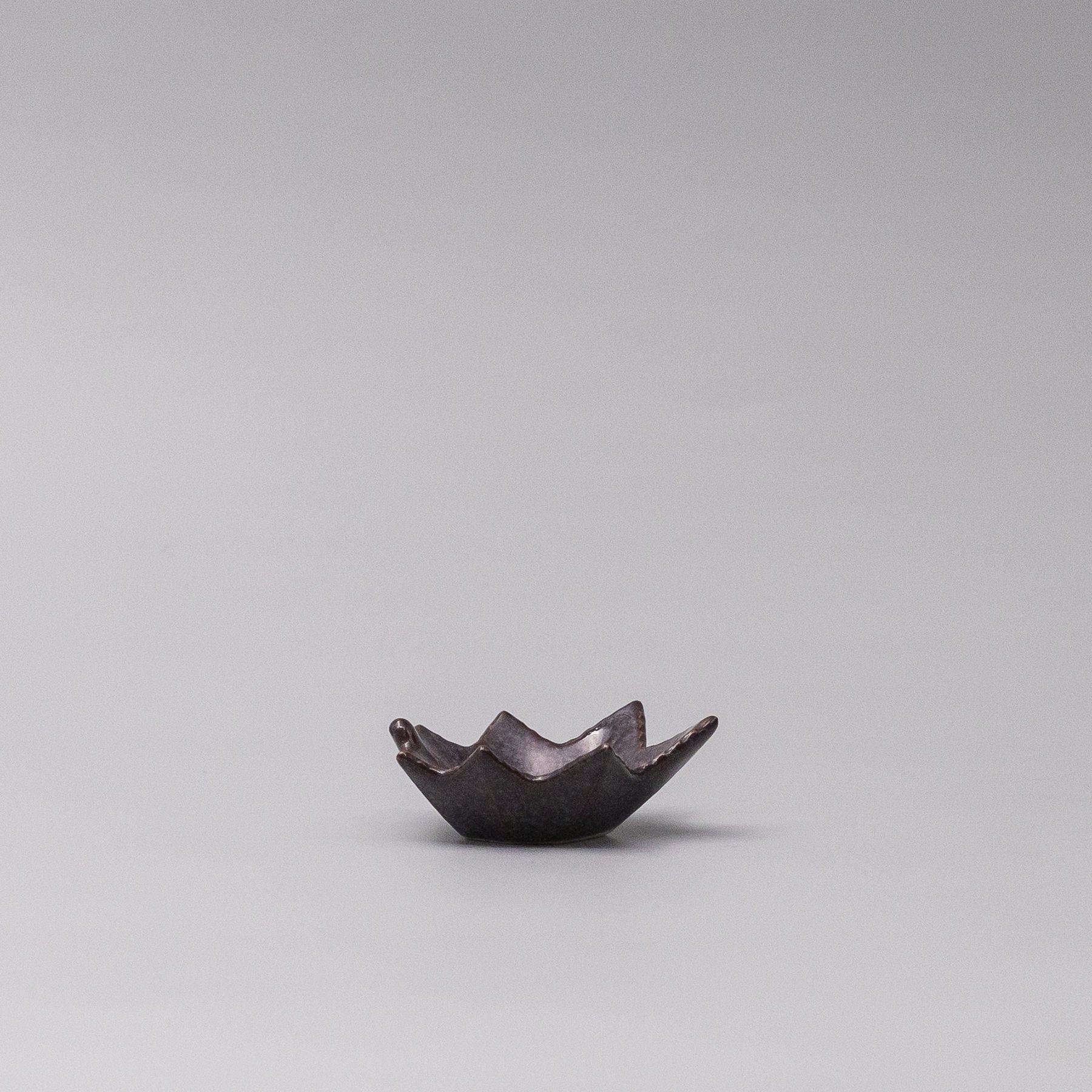 Sauce Dish Maple Leaf 6cm Rasin V637-Y2505-62
