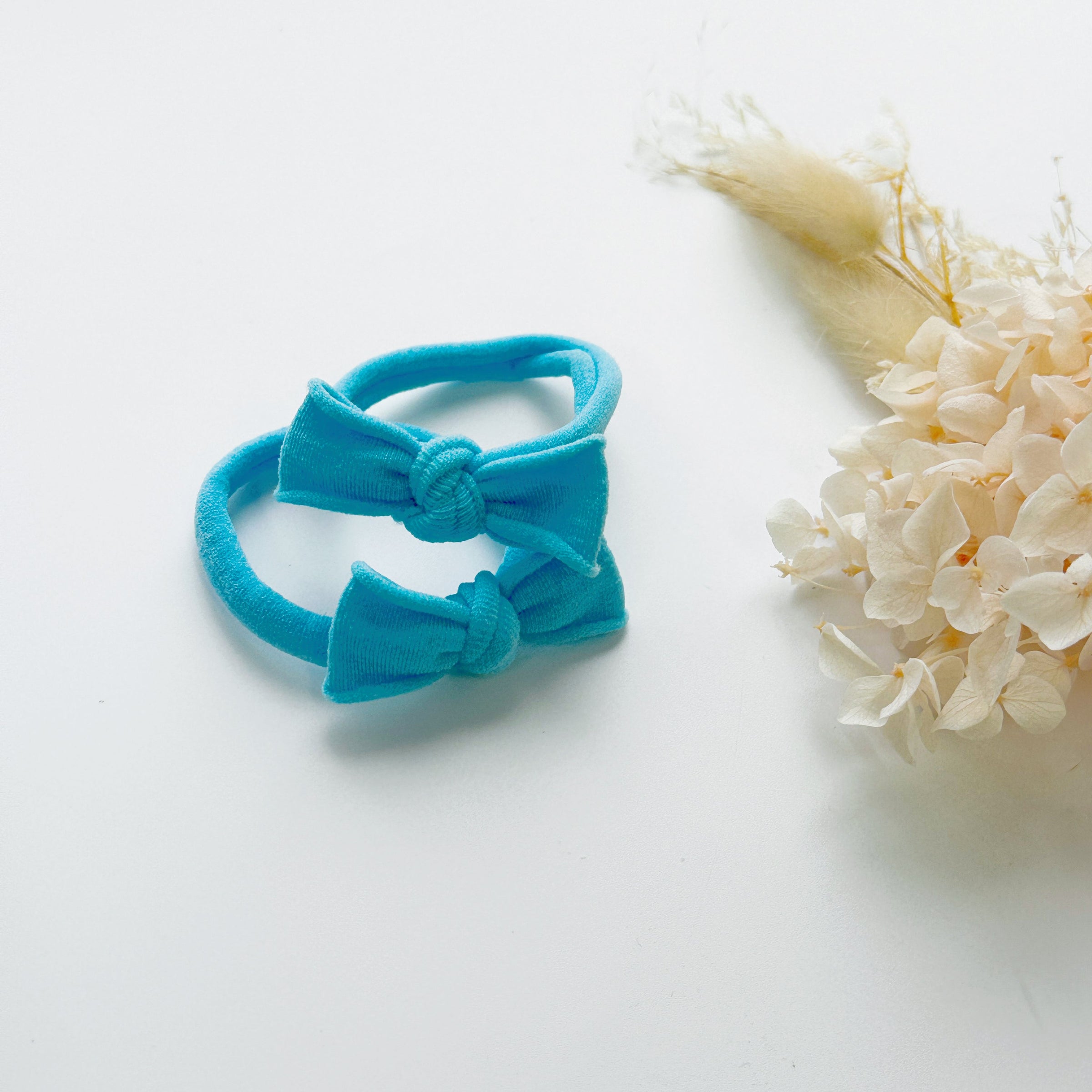Handmade Simple Bows - School colours - Yellow - 3 pairs (save 15%) V659-MT-FREE-BOW-SKL-YELLOW-3P