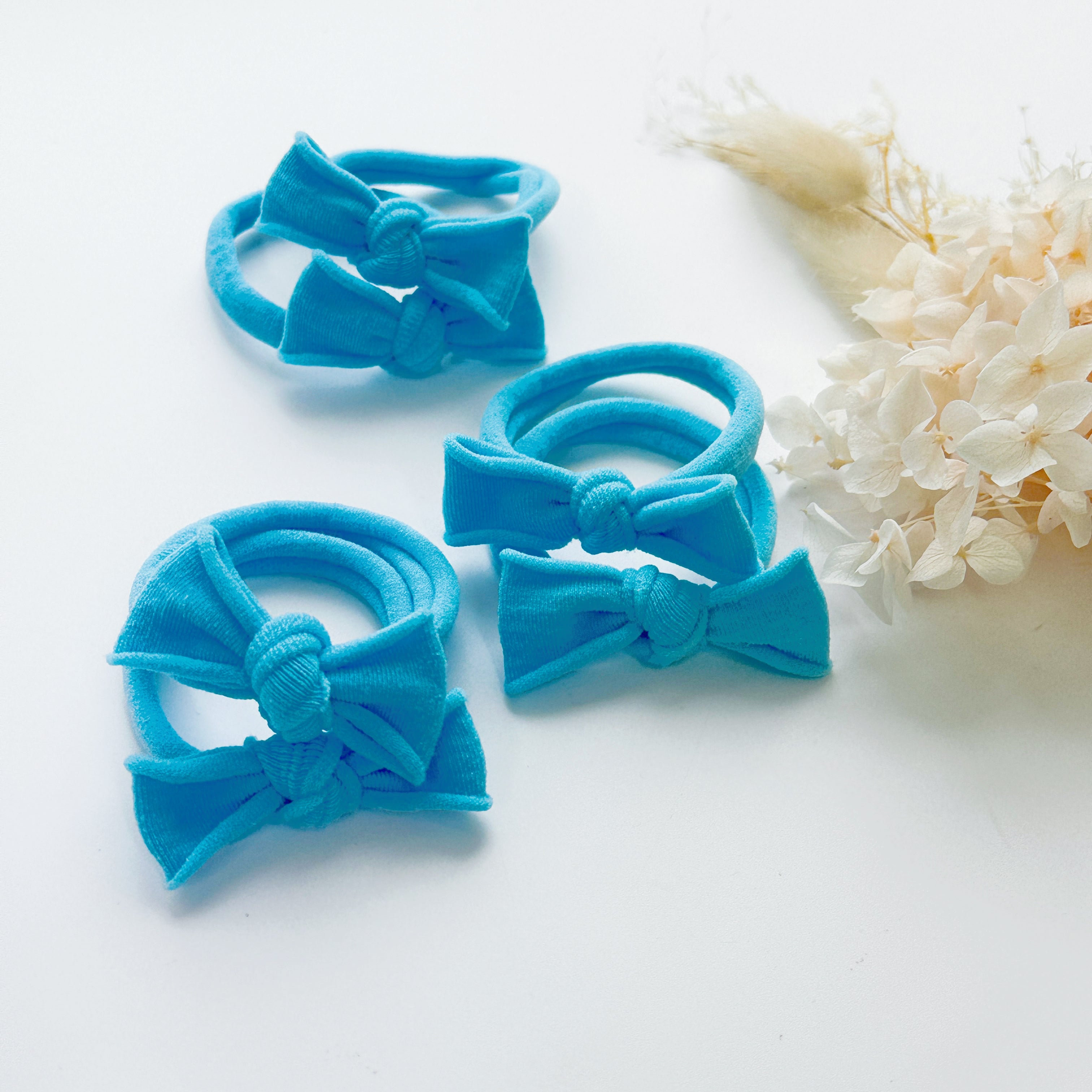 Handmade Simple Bows - School colours - Yellow - 3 pairs (save 15%) V659-MT-FREE-BOW-SKL-YELLOW-3P