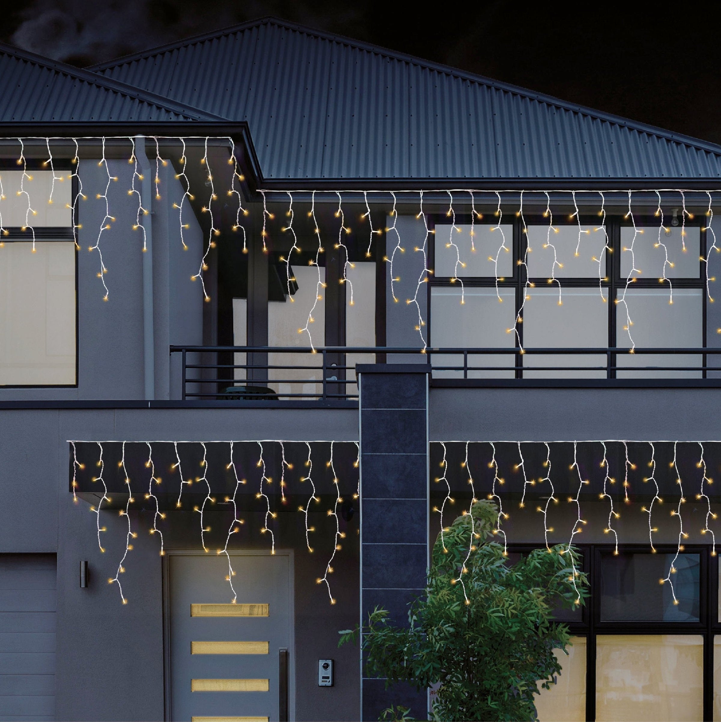 960 LEDs Snowing Icicle Lights - available in 4 Colors - Multicolor V720-XB0137M