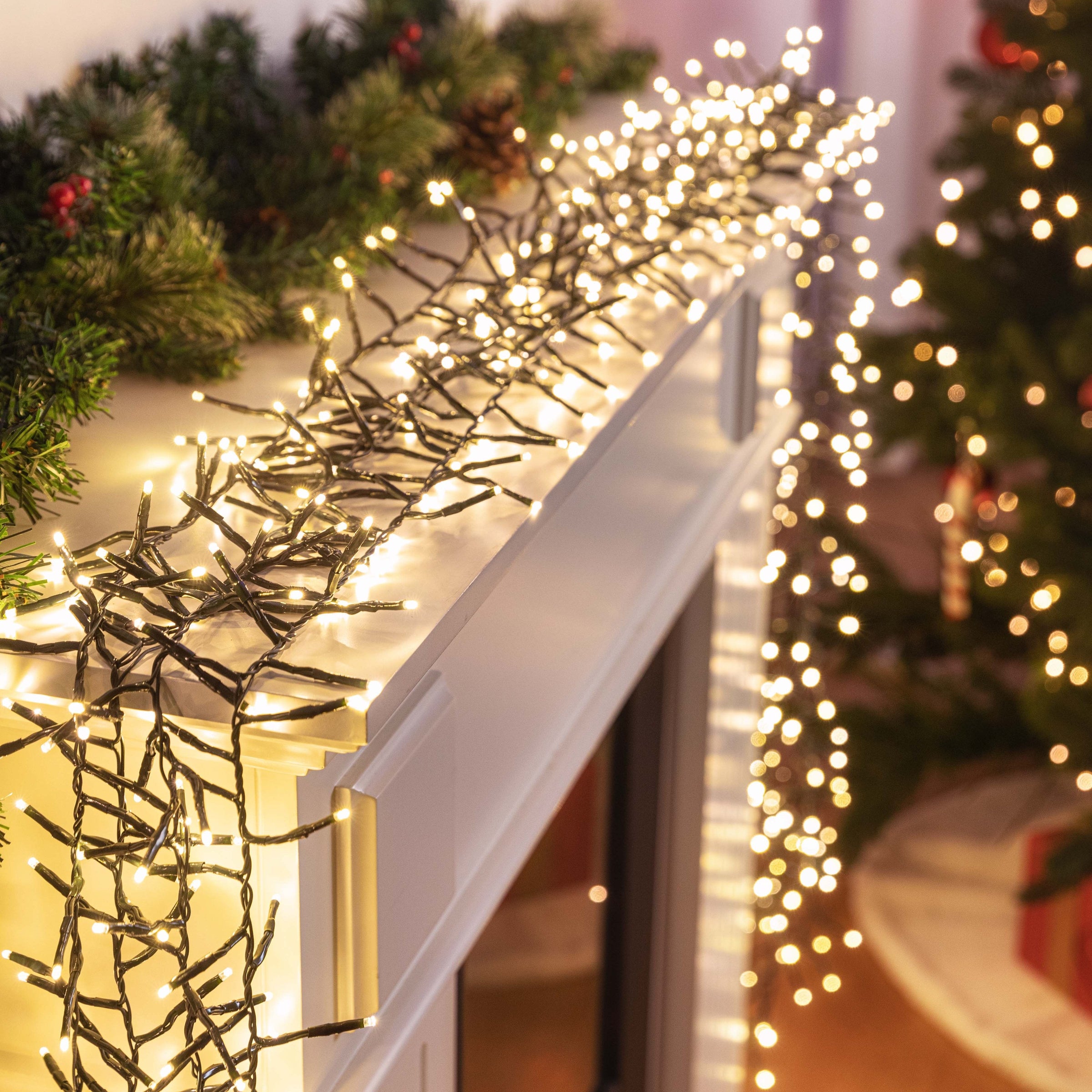 Cluster Lights 720 LEDs available in 6 Color Options - Warm White V720-XB3458WW