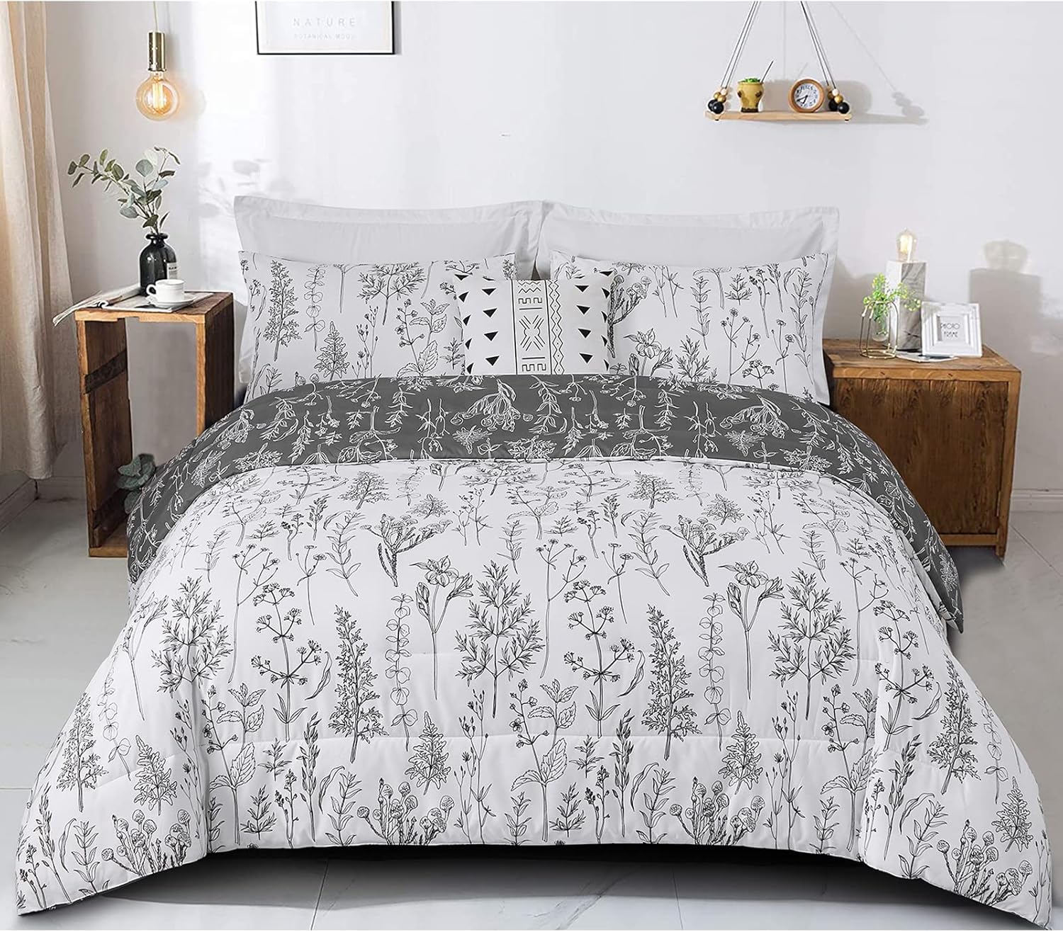 Floral Comforter Set, King Size, Black White Floral Pattern Reversible Bedding V745-MAB010384AJ3
