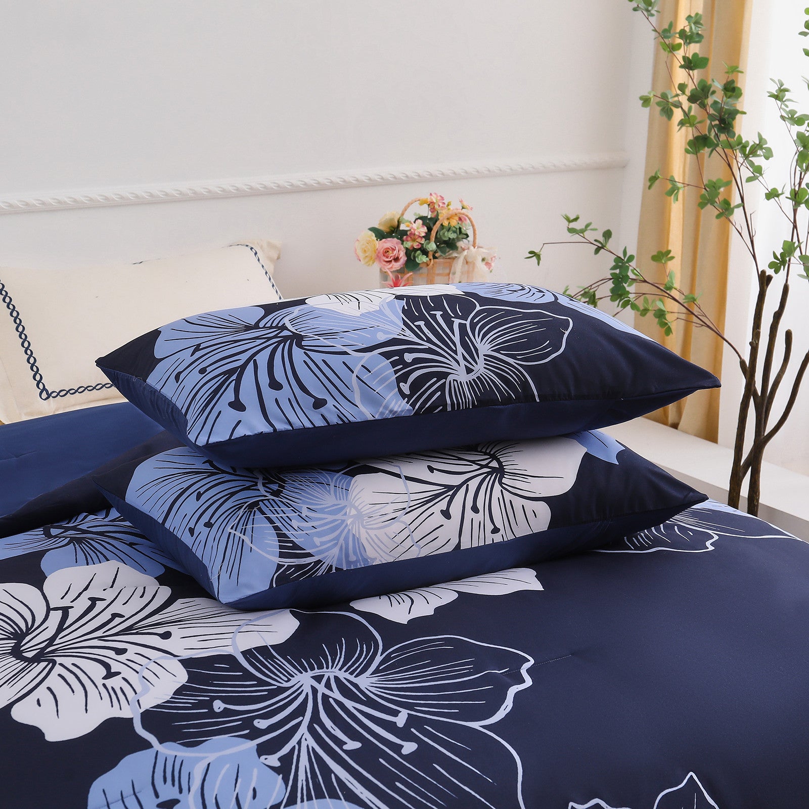 King Comforter Set, Navy Blue Floral 3-Piece Bedding, Soft Microfiber for All Seasons V745-MAB010860AJ3