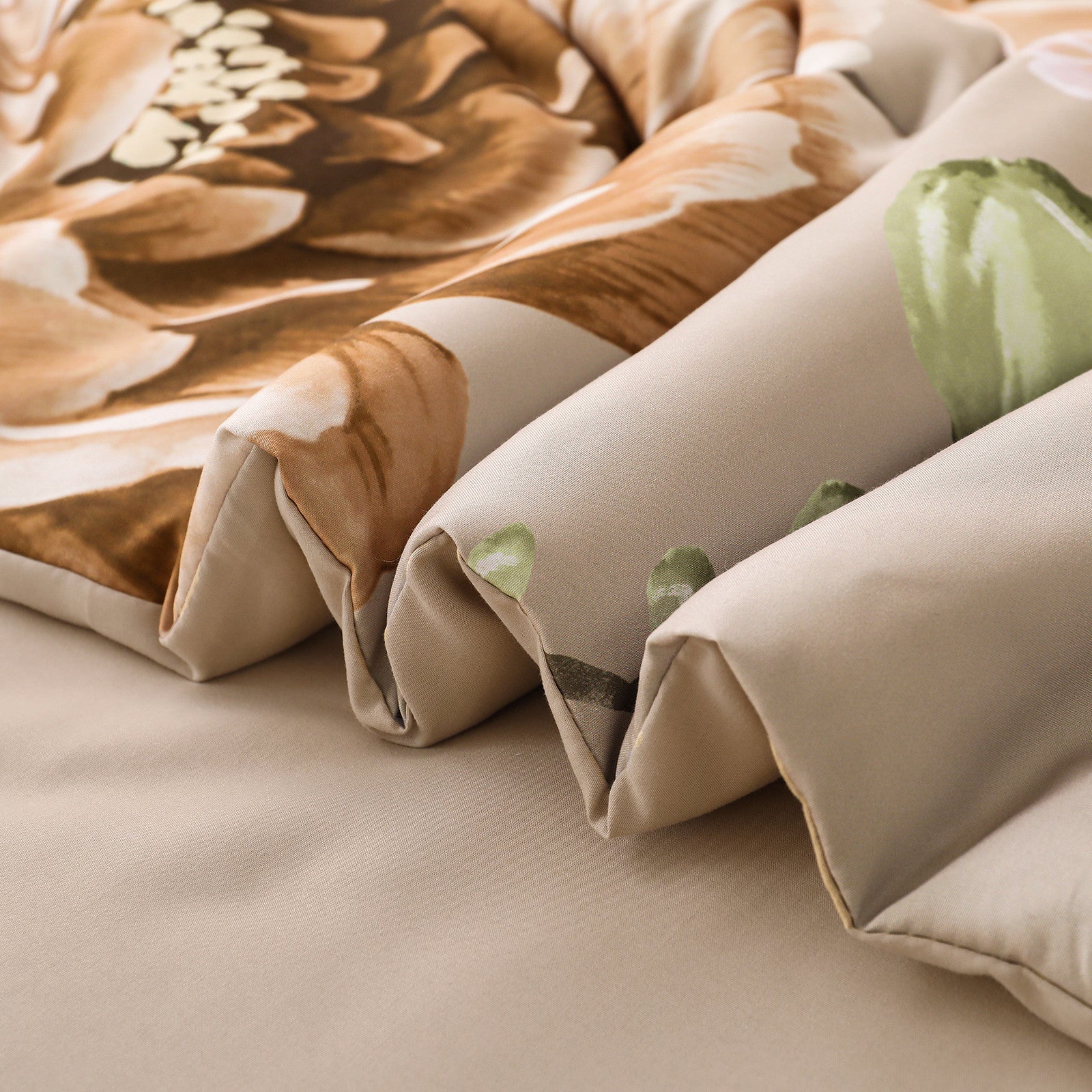 Cozy Floral Comforter Set, King Size, Quilted Warm Bedding with Pillowcases V745-MAB010948AJ3