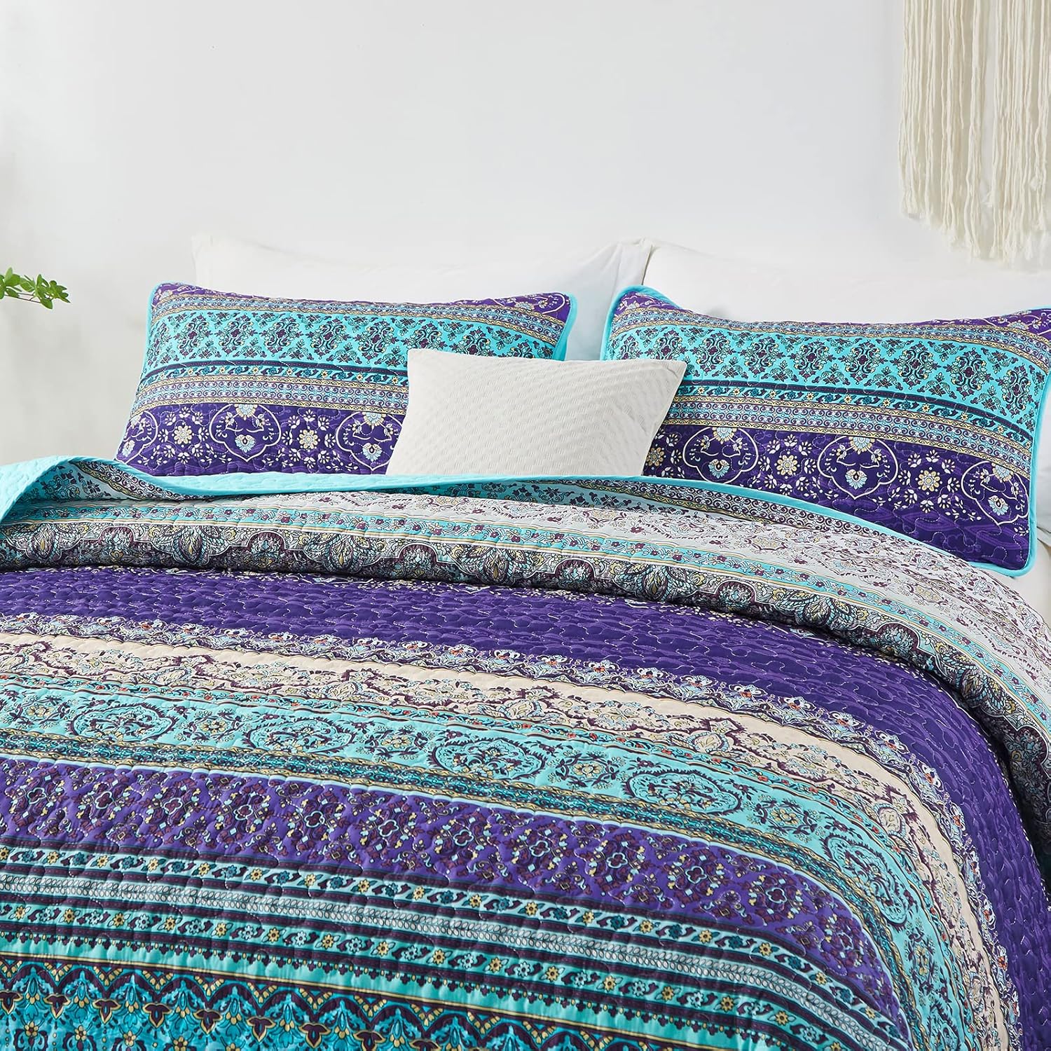 Tranquil Quilted coverlet and pillowcovers set: Perfect for Relaxation - Queen size V745-MAC080196Q13U