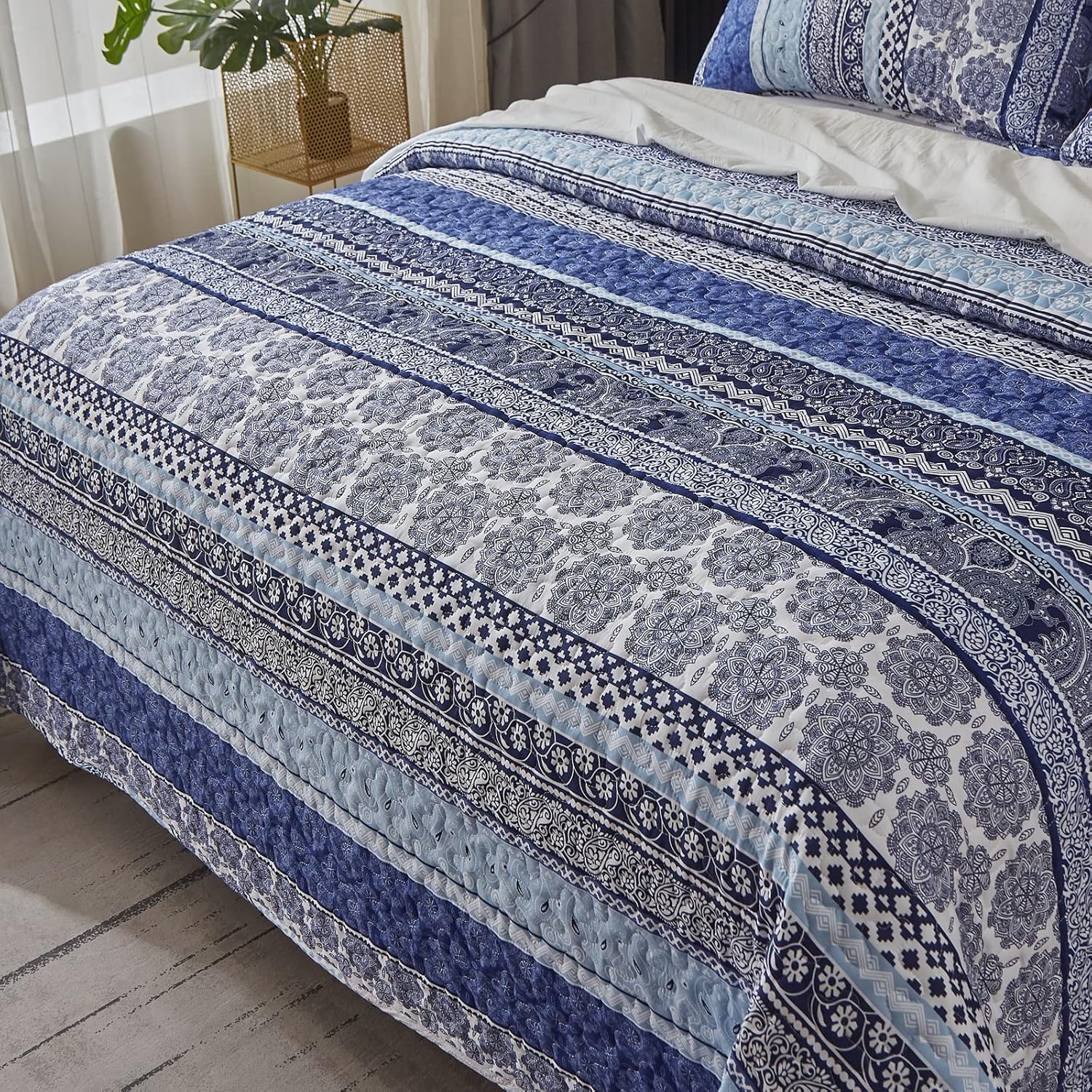 Sophisticated Quilted Coverlet and Pillowcases Set: A Timeless Addition - Queen size V745-MAC080218Q13U