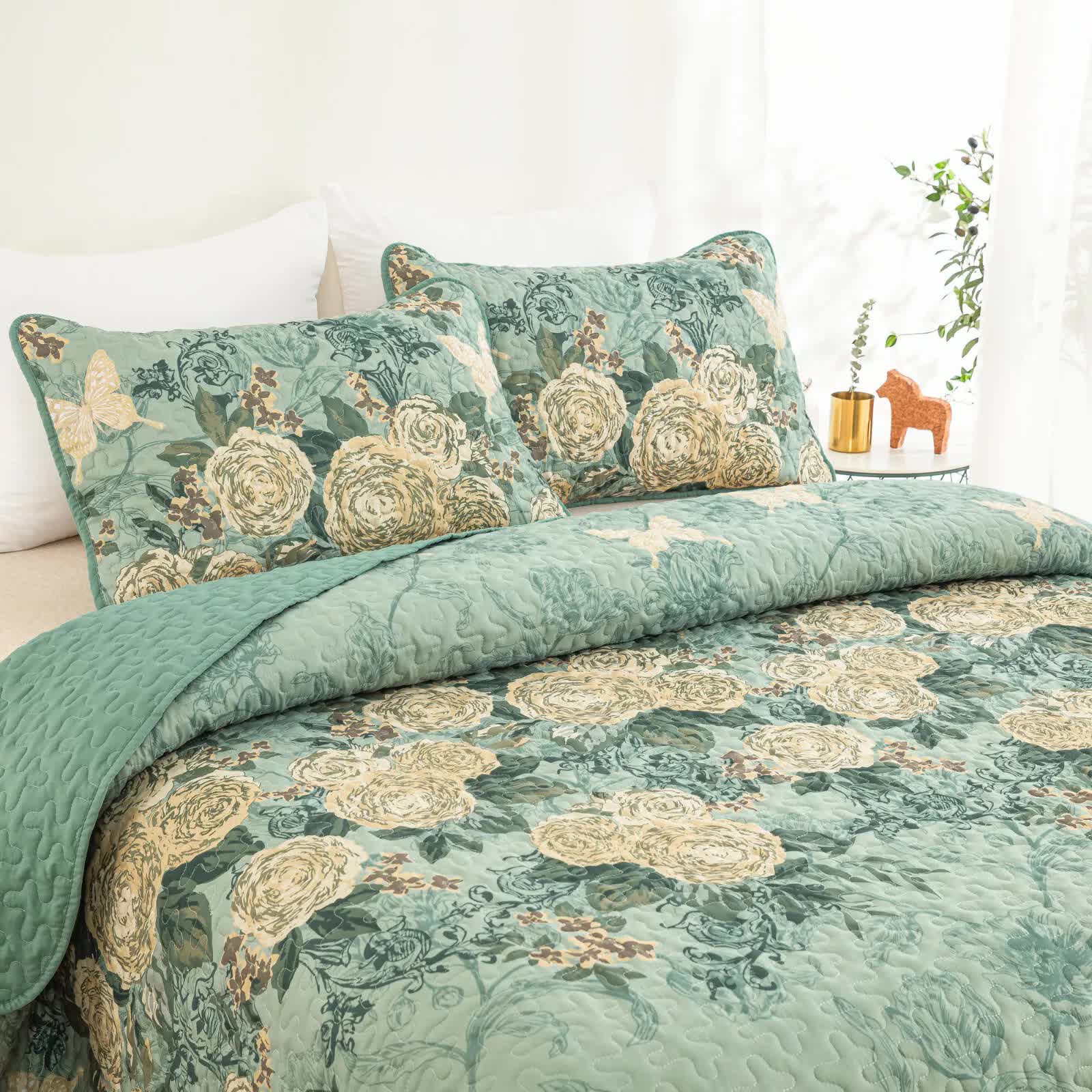 Meadow Butterfly Green Quilted Bedspread Set with Floral Details and Pillowcases V745-MAC080320Q13U