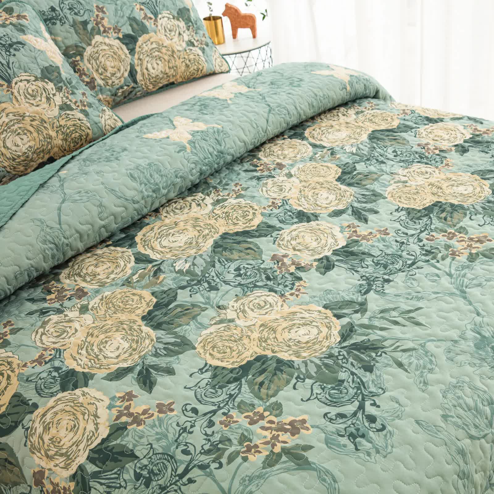 Meadow Butterfly Green Quilted Bedspread Set with Floral Details and Pillowcases V745-MAC080320Q13U