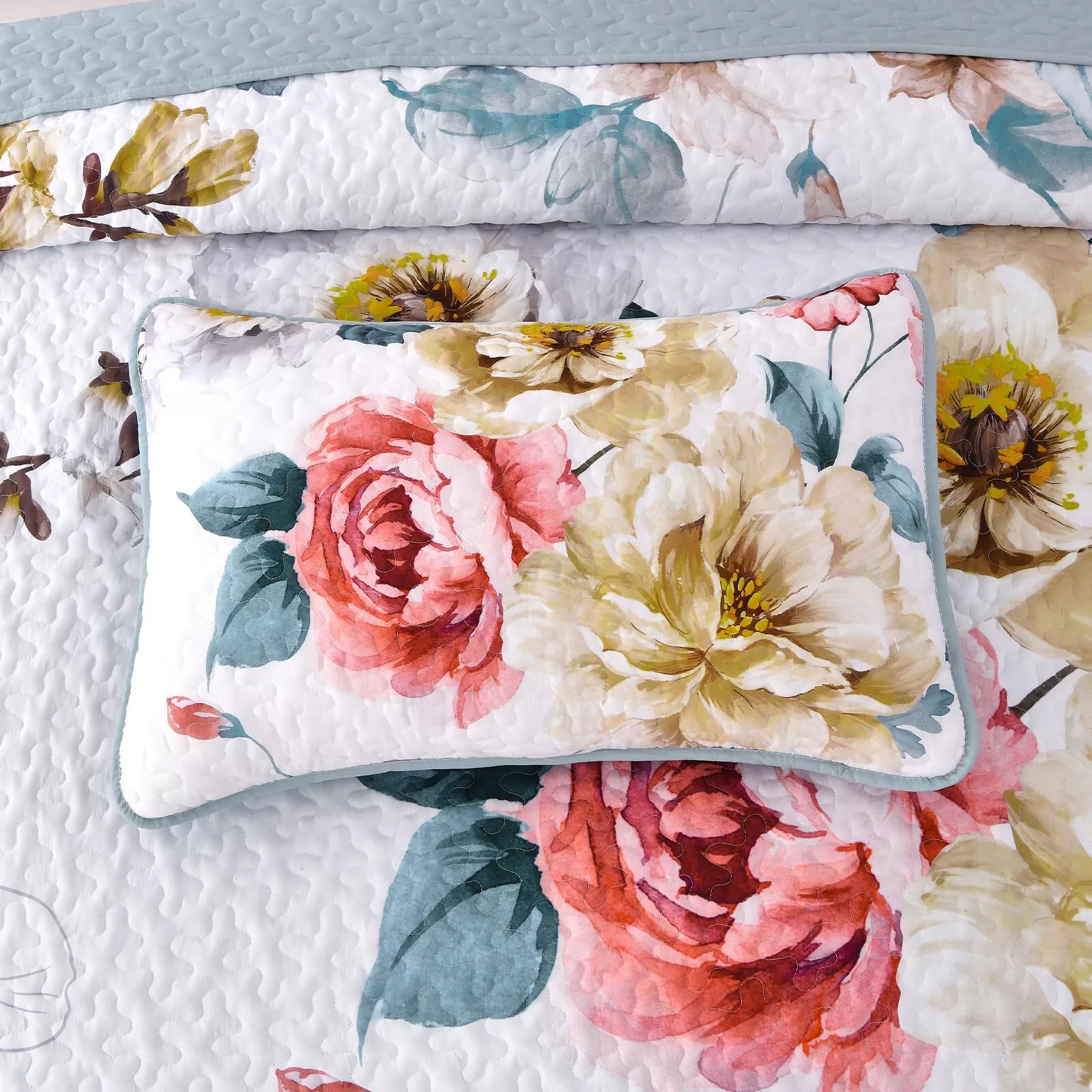 Vibrant Quilted Bedspread and Pillowcases Set: Add Color and Comfort to Your Space - Queen size V745-MAC080474Q13U