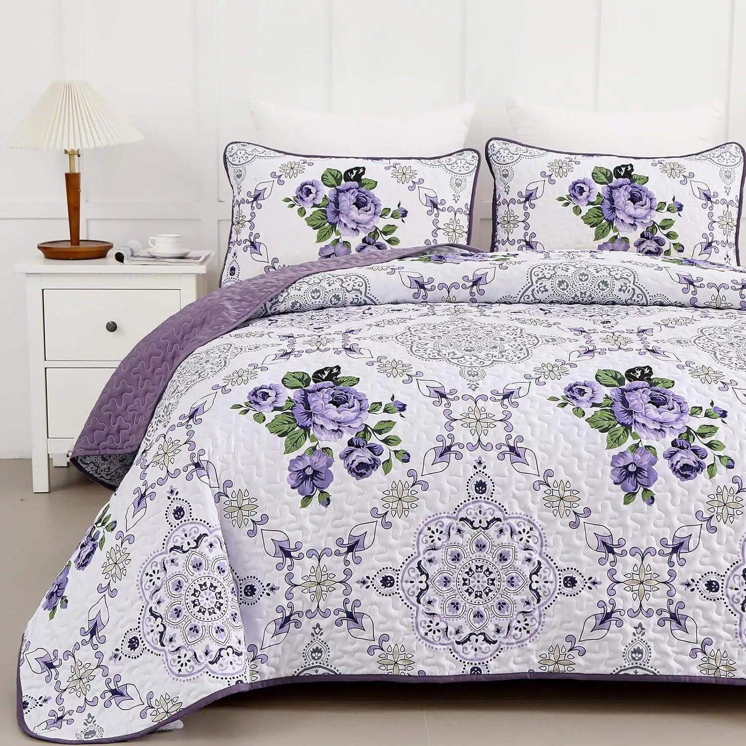 Kaleidoscopic Quilted coverlet and pillowcovers set: Burst of Colors - Queen size V745-MAC080520Q13U