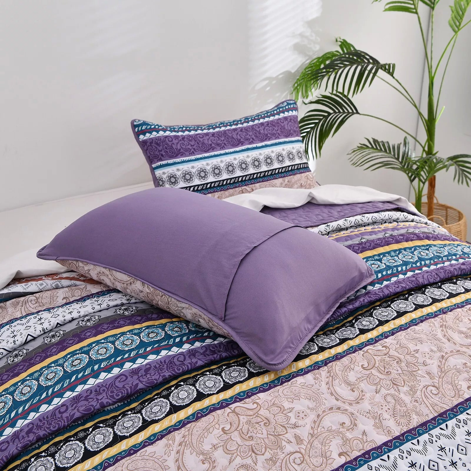 Hygge Quilted bedspread and pillowcovers set: Embrace Cozy Living - Queen size V745-MAC080596Q13U