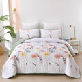 Intricate Quilted Coverlet and Pillowcases Set: A Work of Art for Your Bedroom - Queen size V745-MAC080646Q13U