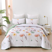 Intricate Quilted Coverlet and Pillowcases Set: A Work of Art for Your Bedroom - Queen size V745-MAC080646Q13U