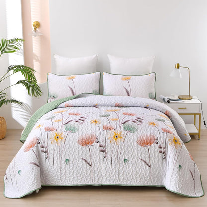 Intricate Quilted Coverlet and Pillowcases Set: A Work of Art for Your Bedroom - Queen size V745-MAC080646Q13U