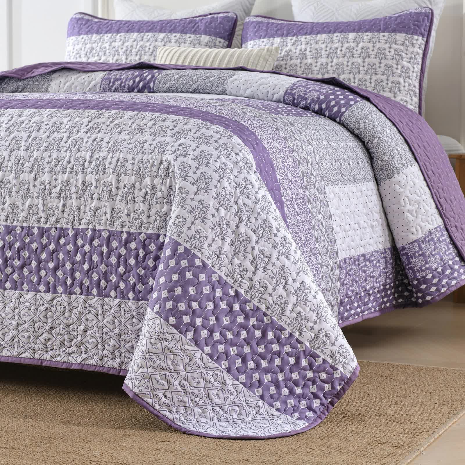 Bohemian Purple and White Quilted Bedspread or Coverlet Set and matching pillowcases V745-MAC080664Q13U