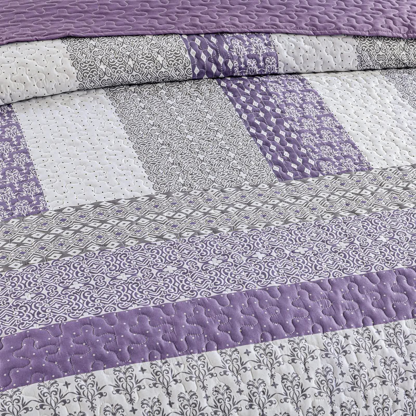 Bohemian Purple and White Quilted Bedspread or Coverlet Set and matching pillowcases V745-MAC080664Q13U