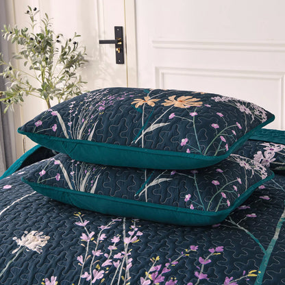 Abstract Quilted coverlet and pillowcovers set: Unique and Artistic - Queen size V745-MAC080728Q13U